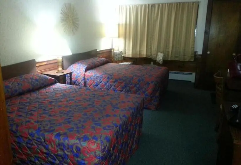 ２ダブルベッドのスタンダードルーム, Bass River Motel