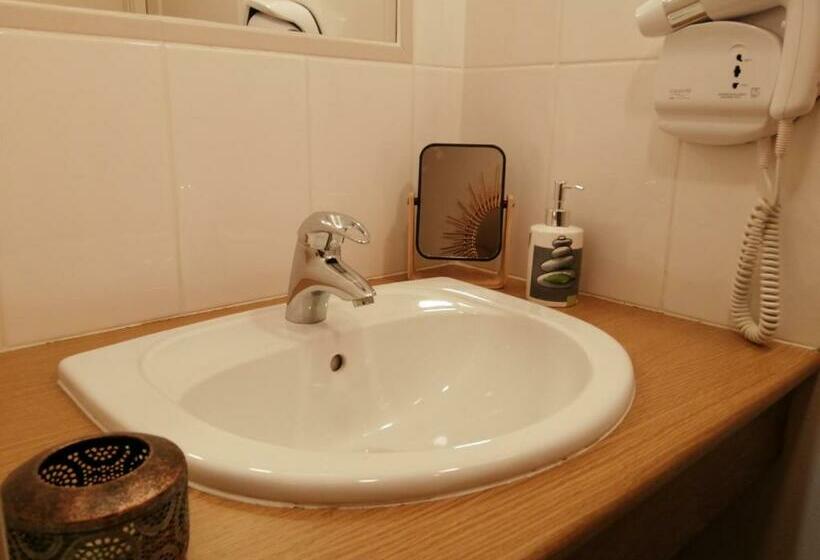 장애인을 위한 스탠다드 룸, Le Chai De La Rose Spa Et Séances Bien être