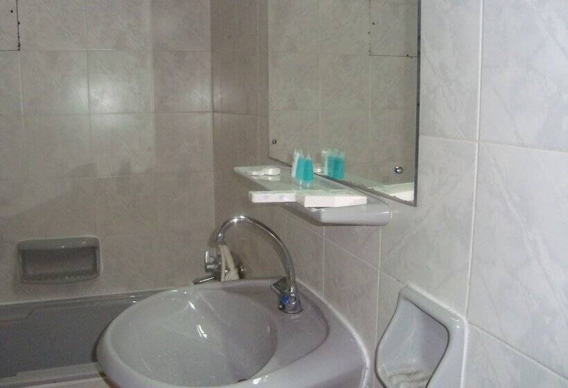 Quarto standard, San Rock