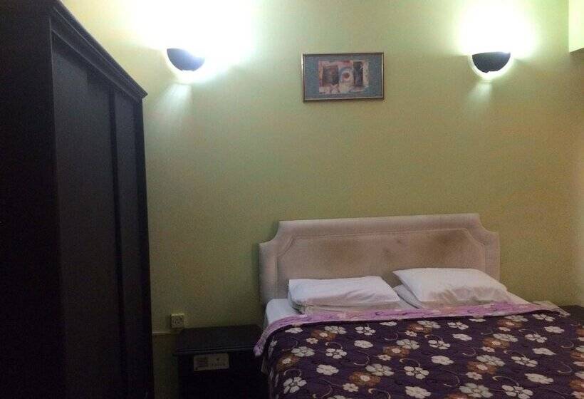 Quarto standard, San Rock