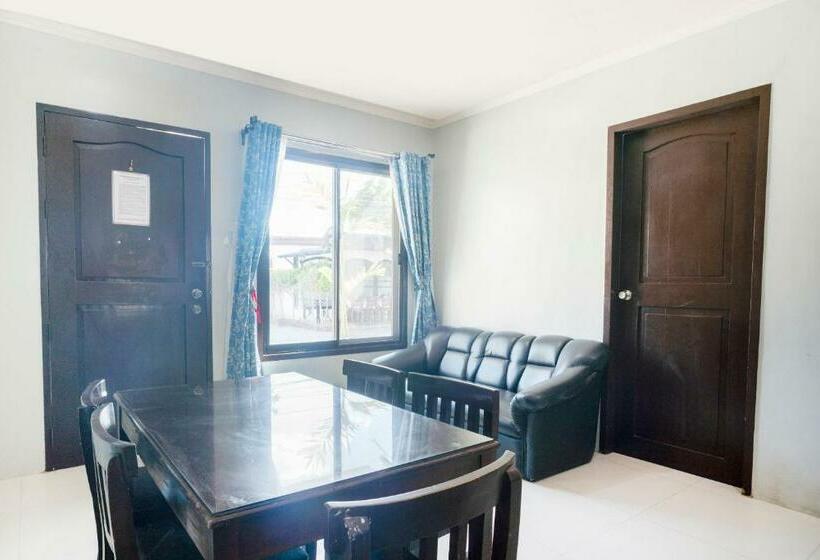 سوئیت 2 خوابه, Oyo 557 Samantha S Apartelle