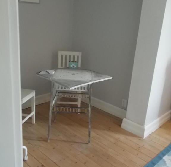 Номер Стандарт Вид на Сад, The Garden Hill