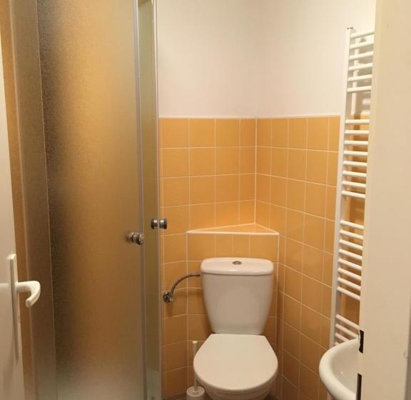 חדר סטנדרט לארבעה, Ubytování Doma