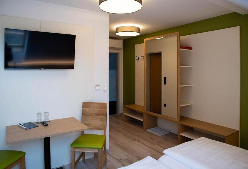 חדר סטנדרט, Pension Christine