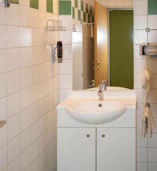 חדר סטנדרט יחיד, Pension Christine