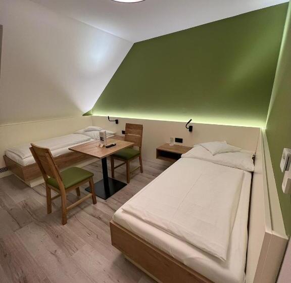 חדר סטנדרט, Pension Christine