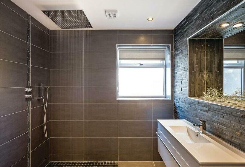 １ベッドルームハウス, Windmill Retreat