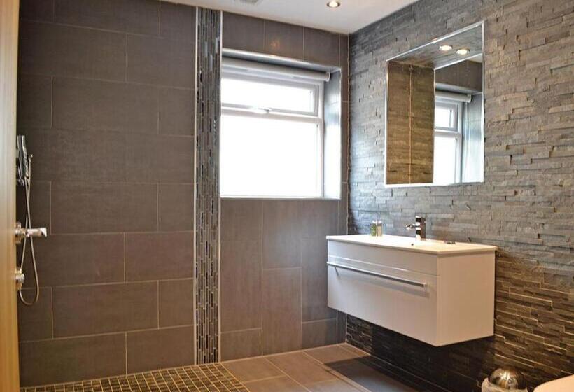 １ベッドルームハウス, Windmill Retreat