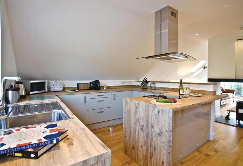 １ベッドルームハウス, Windmill Retreat