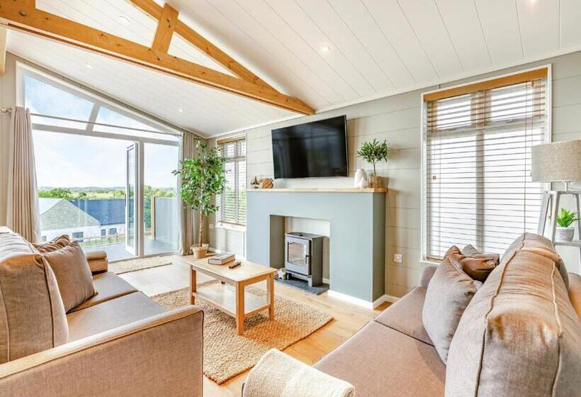 ３ベッドルームハウス, Windmill Retreat