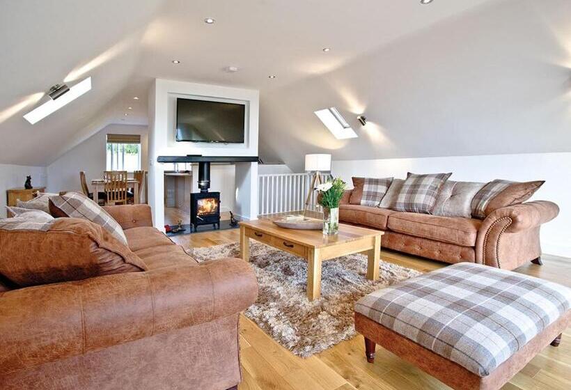 ３ベッドルームハウス, Windmill Retreat