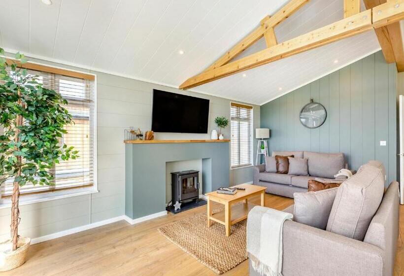 ３ベッドルームハウス, Windmill Retreat