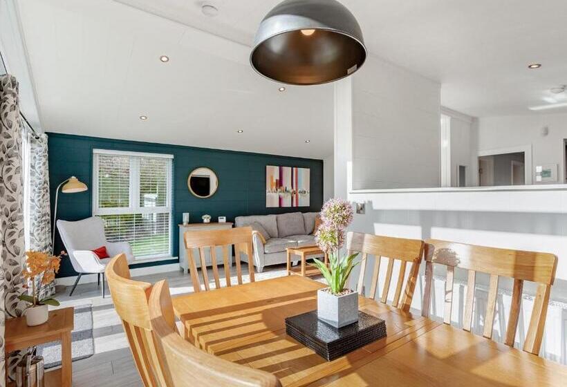 ３ベッドルームハウス, Windmill Retreat