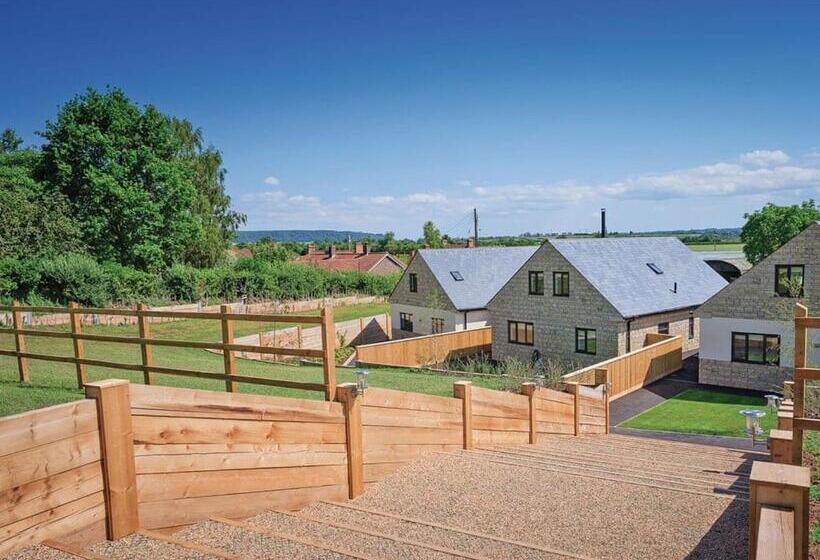 Дом 3 Спальни, Windmill Retreat