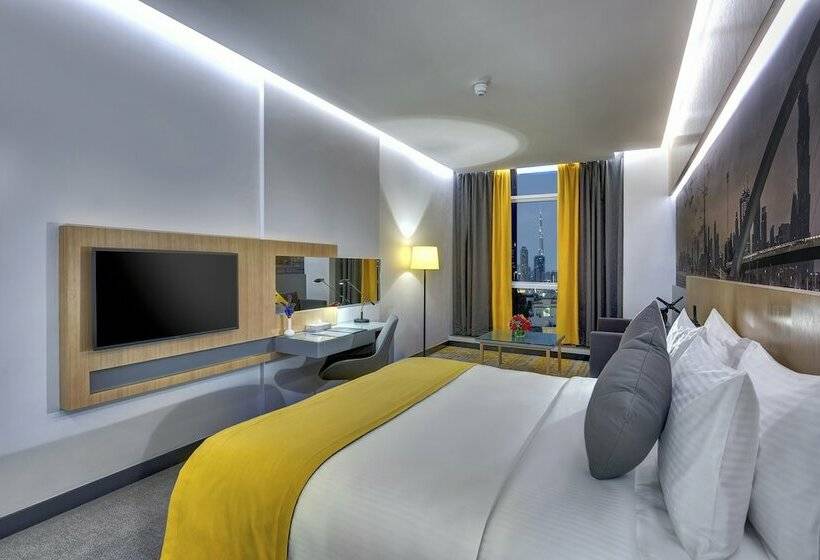 اتاق پرمیوم, Urban Al Khoory