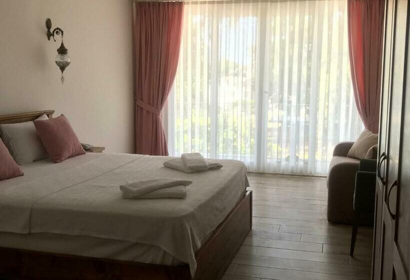 디럭스 룸, Infinity Ruby