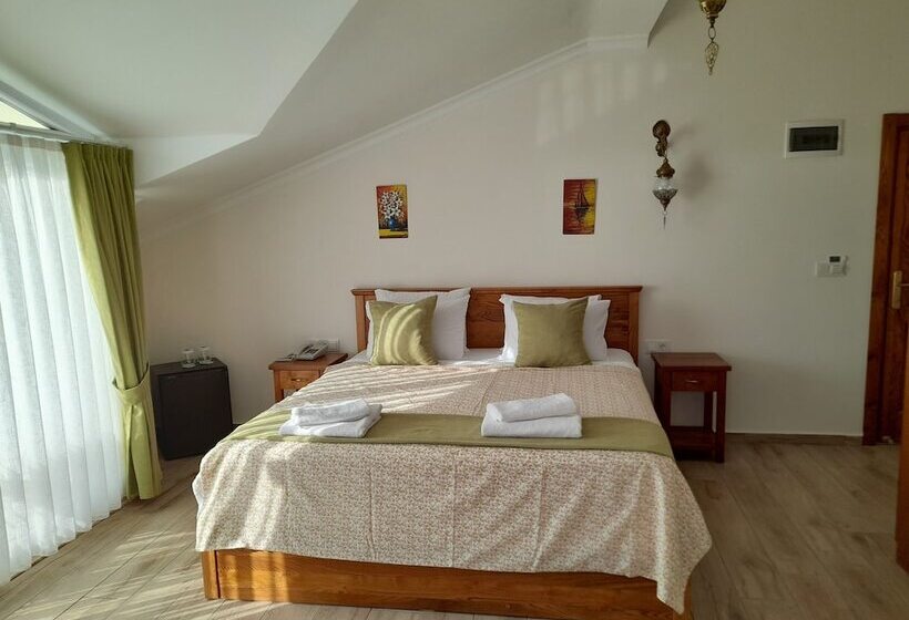 디럭스 룸, Infinity Ruby