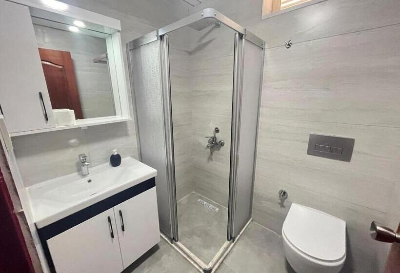 آپارتمان 1 خوابه با بالکن, Holiday Apart 50 Meters To Beach, Sea View Apartments