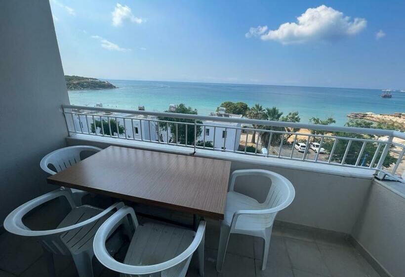 海の見える1ベッドルームアパートメント, Holiday Apart 50 Meters To Beach, Sea View Apartments