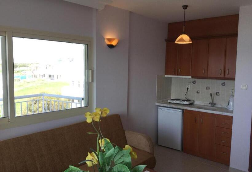 海の見える1ベッドルームアパートメント, Holiday Apart 50 Meters To Beach, Sea View Apartments