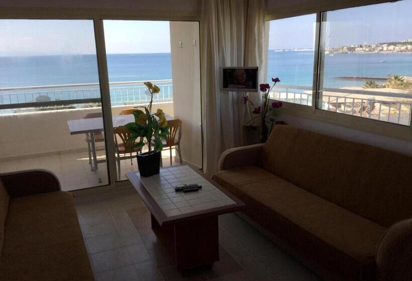 海の見える1ベッドルームアパートメント, Holiday Apart 50 Meters To Beach, Sea View Apartments