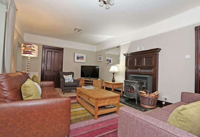 Дом 3 Спальни, Aberdeen Lighthouse Cottages