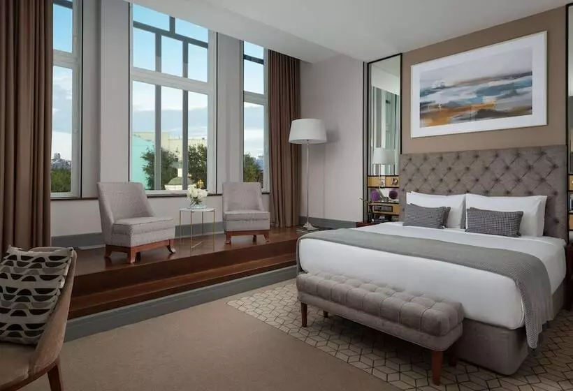デラックスルーム, Chekhoff Hotel Moscow Curio Collection By Hilton