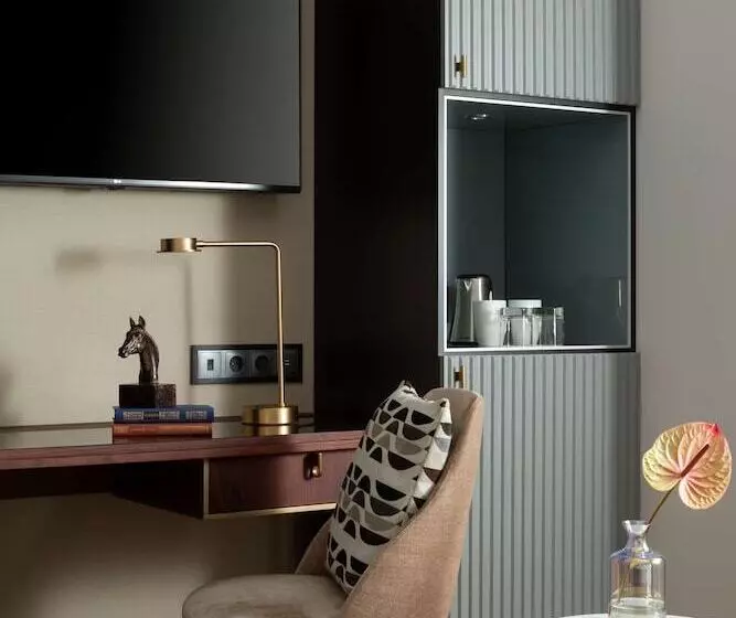 デラックスルーム, Chekhoff Hotel Moscow Curio Collection By Hilton