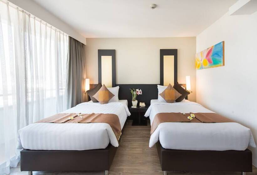 سوییت جونیور, Gold Orchid Bangkok