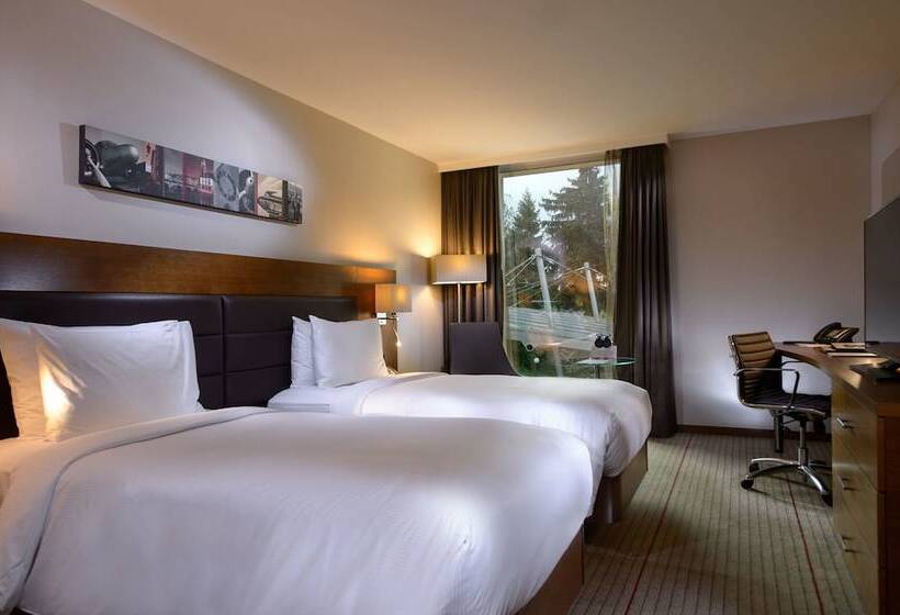 Номер Executive, Hilton Zurich Airport