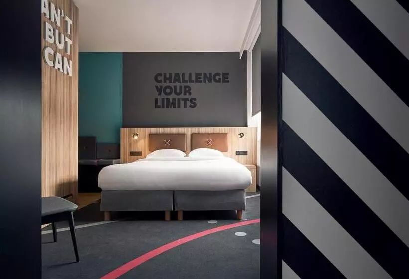 スタンダードルーム, Hup