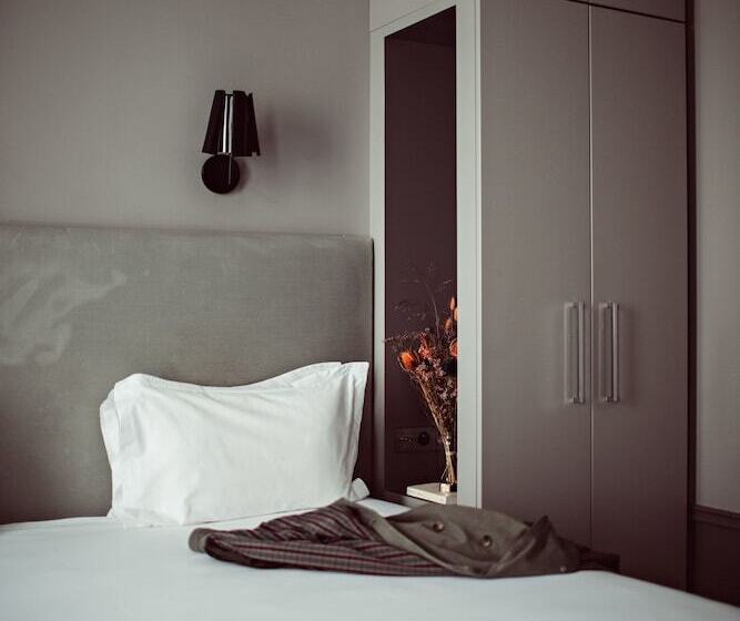 デラックスルーム, Monsieur Cadet Hotel & Spa