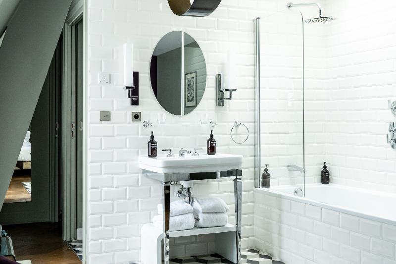 デラックスルーム, Monsieur Cadet Hotel & Spa