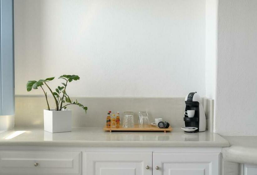 Полулюкс, Pegasus Suites & Spa