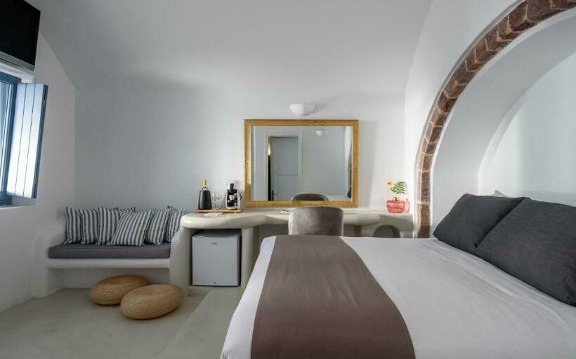 Полулюкс с Гидромассажем, Pegasus Suites & Spa