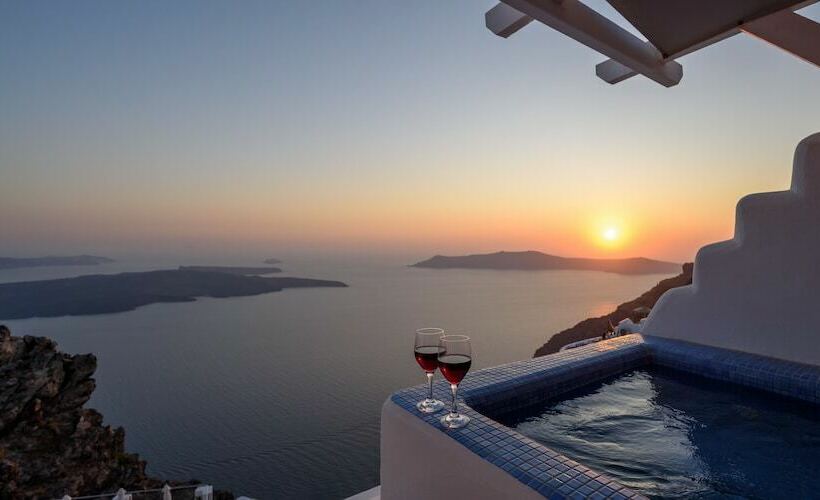 Полулюкс с Гидромассажем, Pegasus Suites & Spa