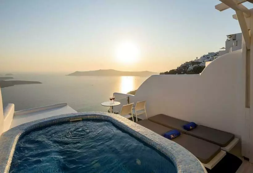 سوئیت با وان آب گرم, Pegasus Suites & Spa
