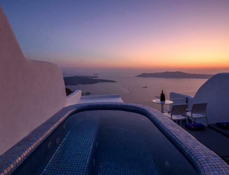 Люкс с гидромассажем, Pegasus Suites & Spa