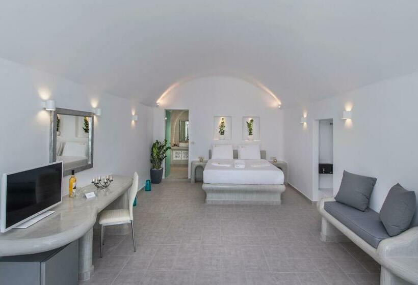 Люкс с гидромассажем, Pegasus Suites & Spa