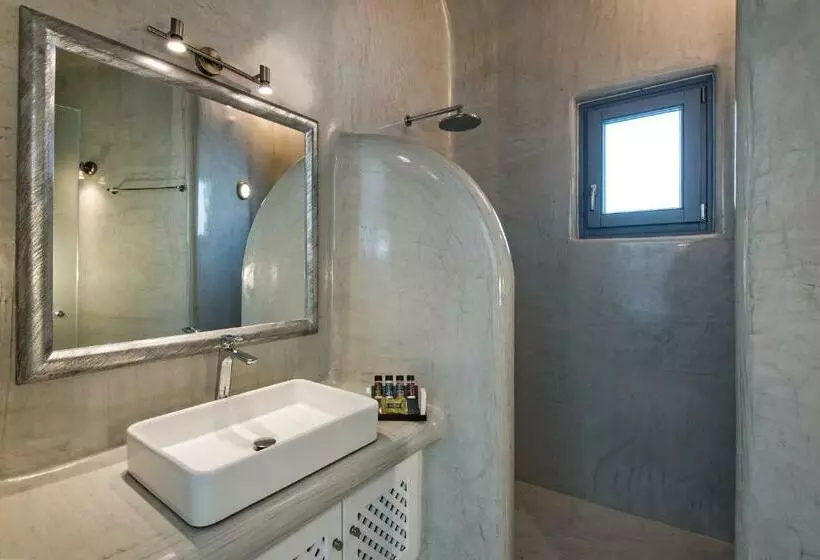 سوئیت با وان آب گرم, Pegasus Suites & Spa