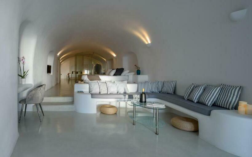 Люкс с Бассейном, Pegasus Suites & Spa