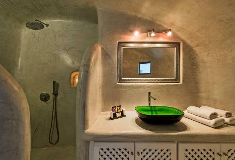 套房配有游泳池, Pegasus Suites & Spa