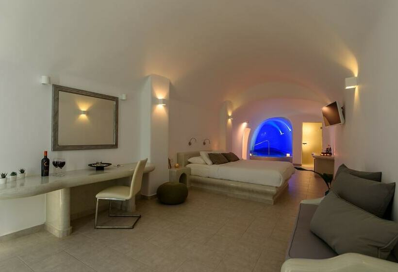 套房配有游泳池, Pegasus Suites & Spa