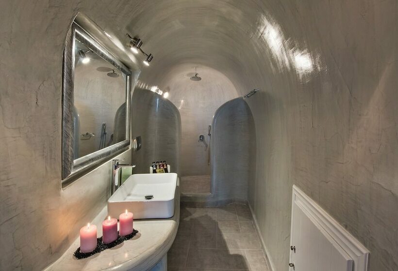 套房配有游泳池, Pegasus Suites & Spa