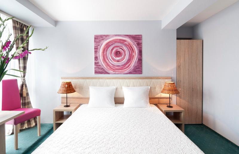 Номер Стандарт Индивидуальный, Petrus