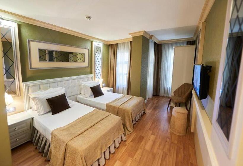 اتاق استاندارد سه نفره, Sunlight