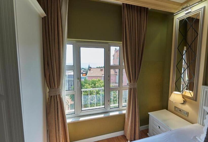 اتاق خانوادگی, Sunlight