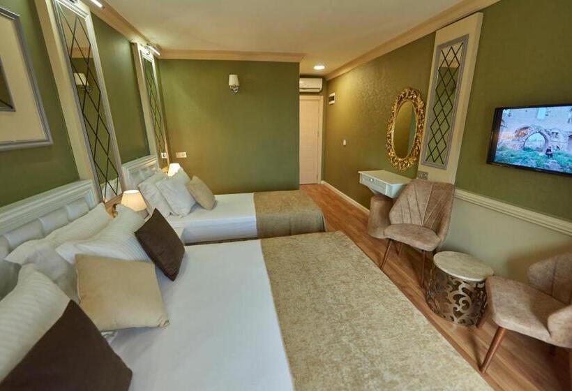 اتاق استاندارد سه نفره, Sunlight