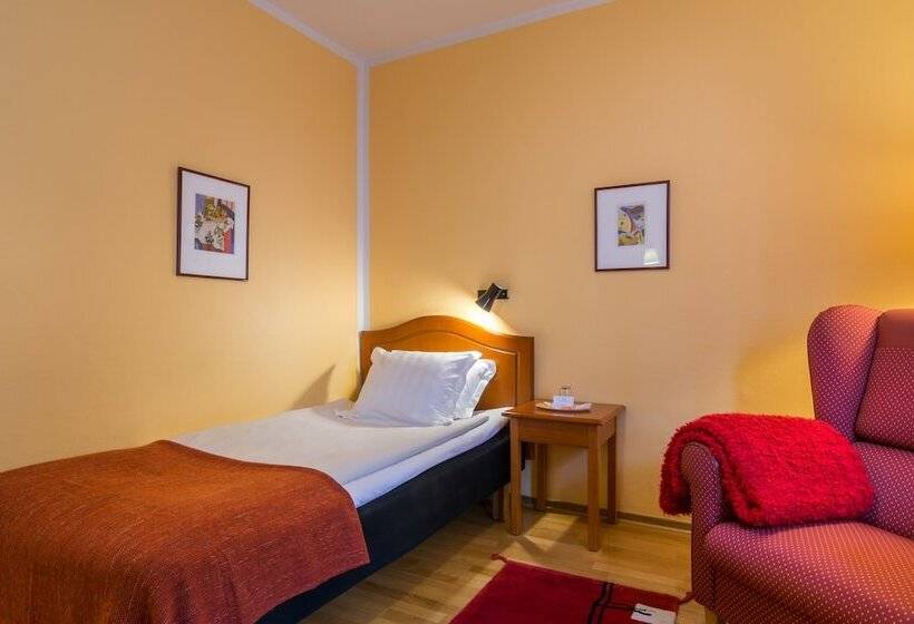 标准单人间, Teaterhotellet