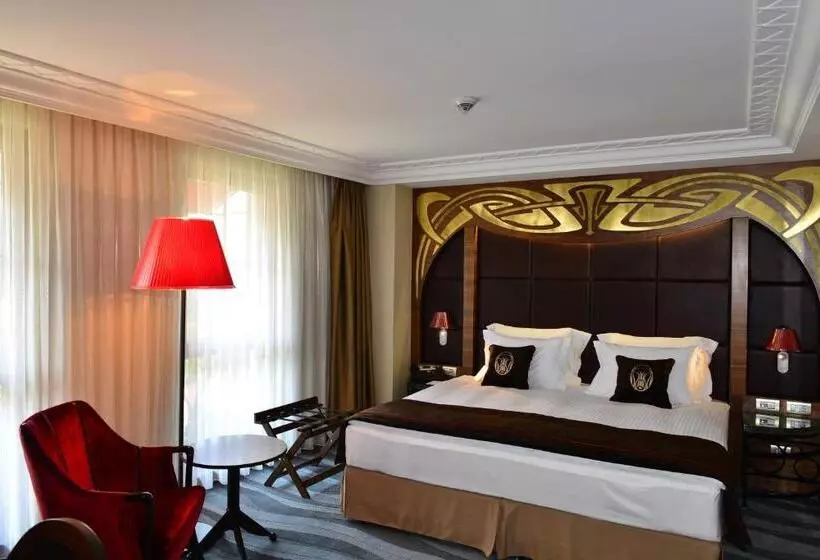 اتاق لوکس با تخت بزرگ, Warwick Ankara